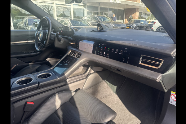 Porsche Taycan Cross Turismo 4 93 kWh / SoH 92,2% / Panoramadak / 360Camera / Passenger Display / Adaptieve Stoelen / Luchtvering / 21'' / Bose / Keyless / Sportchrono / Stoelventilatie / Stoelverwarming 4x / DAB / ACC
