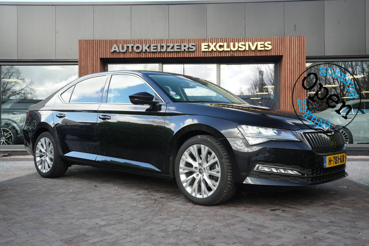 Škoda Superb 1.5 TSI ACT Business Edition Adaptieve Cruise Virtual Dash Leer Alcantara