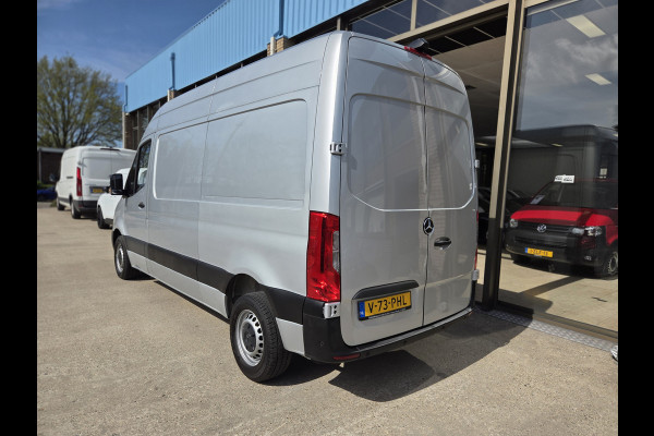Mercedes-Benz Sprinter 215 CDI L2/H2 Automaat MBux systeem Airco Achteruitrijcamera
