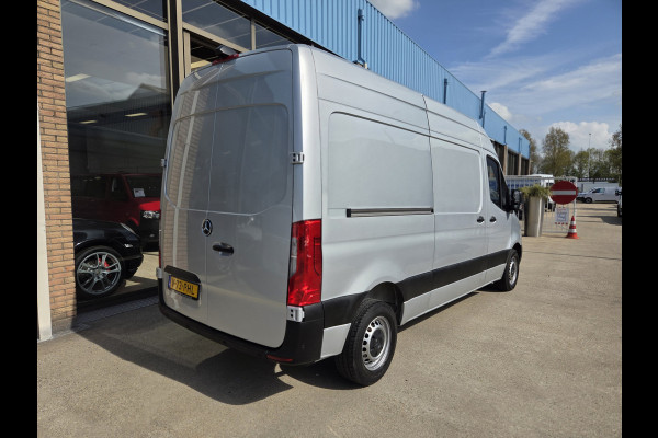 Mercedes-Benz Sprinter 215 CDI L2/H2 Automaat MBux systeem Airco Achteruitrijcamera