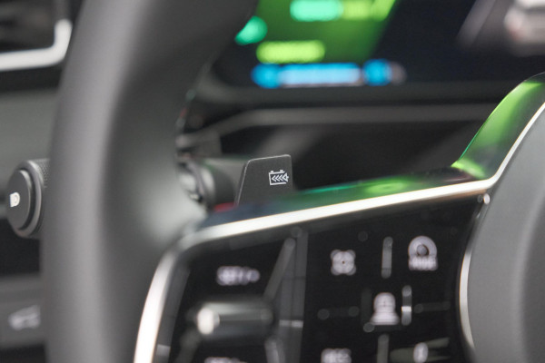 Renault 4 comfort range iconic 52 kWh | Pack Advanced Driving Assist | Camera | Dodehoekdetectie | Adaptieve Cruise Control