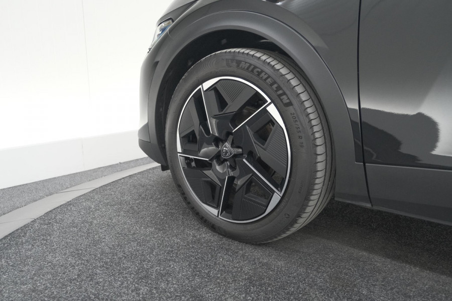 Peugeot 408 1.2 Hybrid 136 e-DCS6 GT | 360 Camera | Adaptieve Cruise Control | Elektronische Kofferklep | Apple Carplay