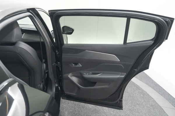 Peugeot 408 1.2 Hybrid 136 e-DCS6 GT | 360 Camera | Adaptieve Cruise Control | Elektronische Kofferklep | Apple Carplay