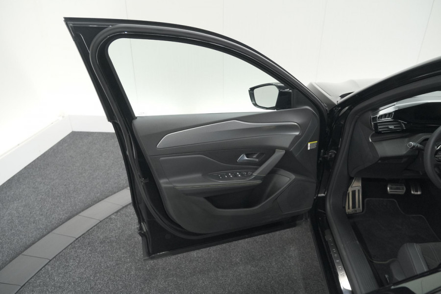 Peugeot 408 1.2 Hybrid 136 e-DCS6 GT | 360 Camera | Adaptieve Cruise Control | Elektronische Kofferklep | Apple Carplay