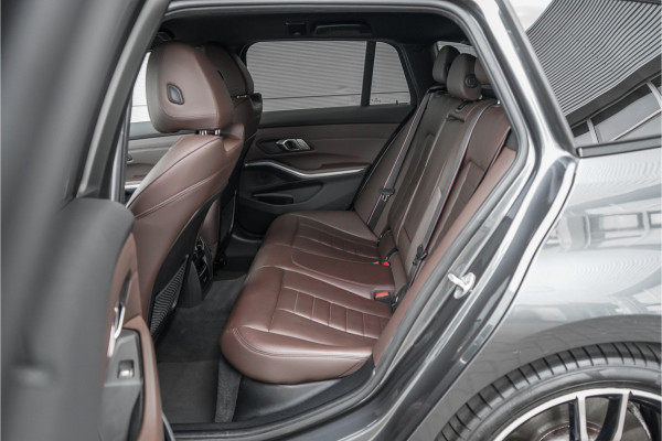 BMW 3 Serie Touring 330e xDrive M-Sport Laser Stuur & Stoelverw Keyless 19"