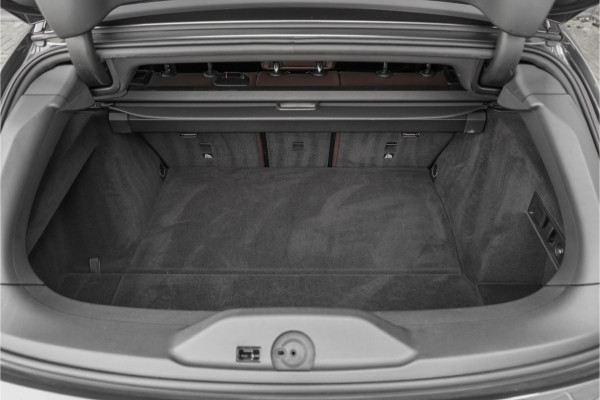 BMW 3 Serie Touring 330e xDrive M-Sport Laser Stuur & Stoelverw Keyless 19"