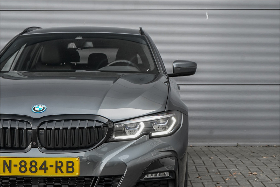 BMW 3 Serie Touring 330e xDrive M-Sport Laser Stuur & Stoelverw Keyless 19"
