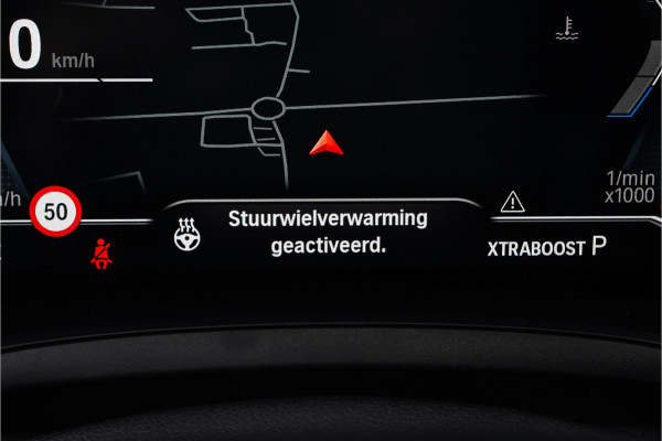 BMW 3 Serie Touring 330e xDrive M-Sport Laser Stuur & Stoelverw Keyless 19"