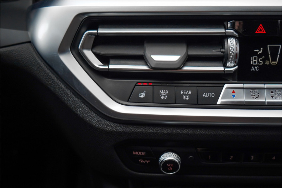 BMW 3 Serie Touring 330e xDrive M-Sport Laser Stuur & Stoelverw Keyless 19"