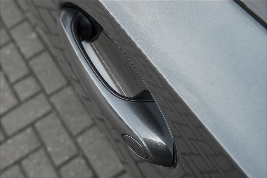 BMW 3 Serie Touring 330e xDrive M-Sport Laser Stuur & Stoelverw Keyless 19"