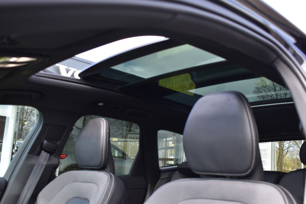 Volvo XC60 T6 AWD 350PK Plug-in Hybrid Plus Dark | BLIS | ACC | HUD | H&K | 360 Camera | Panorama dak |