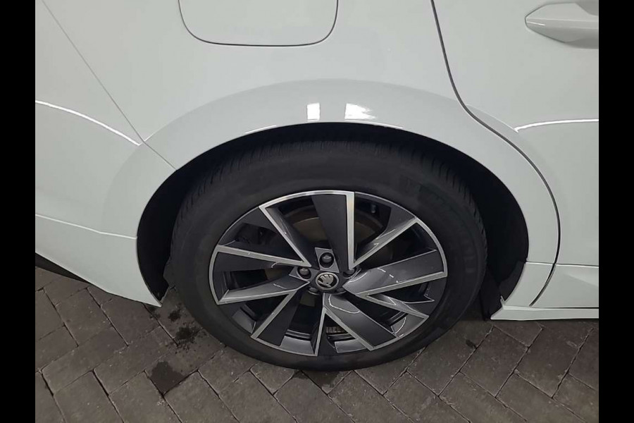 Škoda ENYAQ iV 60 Sportline | Panoramadak | Warmtepomp | NL auto | NAP |