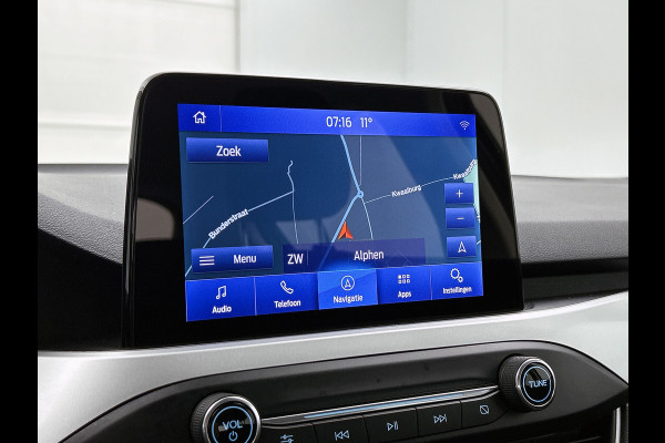 Ford Focus 1.0 EcoBoost Hybrid Trend Edition Business (NAVIGATIE, CAMERA, CARPLAY, PARKEERSENSOREN, GOED ONDERHOUDEN)