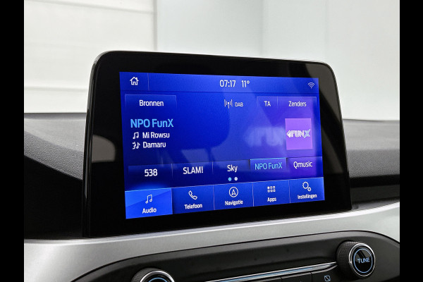 Ford Focus 1.0 EcoBoost Hybrid Trend Edition Business (NAVIGATIE, CAMERA, CARPLAY, PARKEERSENSOREN, GOED ONDERHOUDEN)