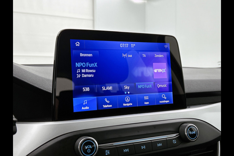 Ford Focus 1.0 EcoBoost Hybrid Trend Edition Business (NAVIGATIE, CAMERA, CARPLAY, PARKEERSENSOREN, GOED ONDERHOUDEN)