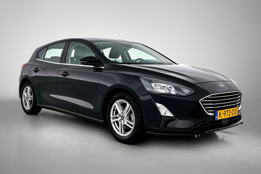 Ford Focus 1.0 EcoBoost Hybrid Trend Edition Business (NAVIGATIE, CAMERA, CARPLAY, PARKEERSENSOREN, GOED ONDERHOUDEN)
