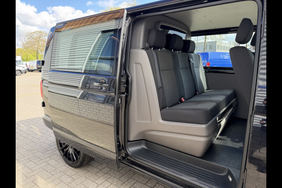 Volkswagen Transporter 2.0 TDI 150pk L2H1 30 DC 5 persoons Comfortline / vaste prijs rijklaar € 27.950 ex btw / / lease vanaf € / zwart metallic / nieuwe 20 inch velgen + banden / euro 6