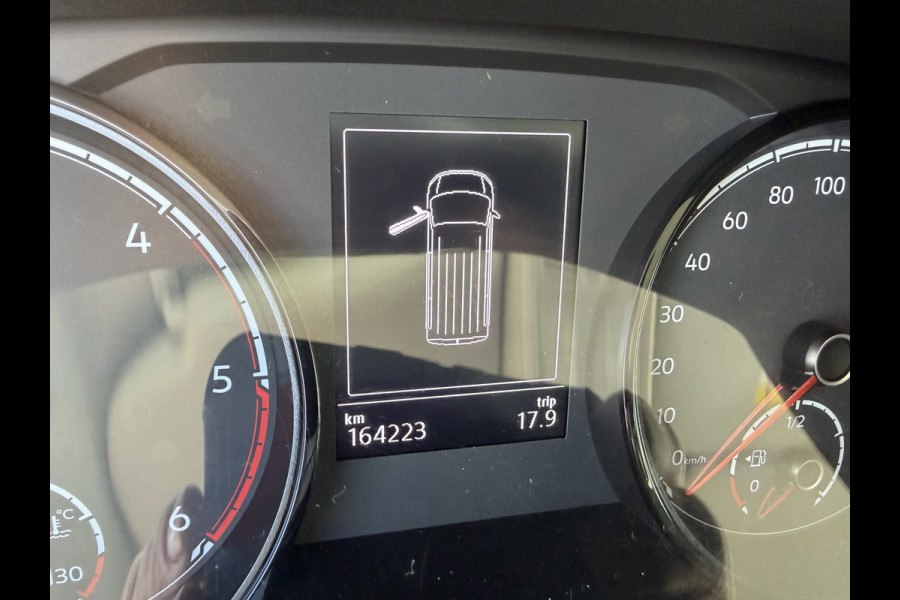 Volkswagen Transporter 2.0 TDI 150pk L2H1 30 DC 5 persoons Comfortline / vaste prijs rijklaar € 27.950 ex btw / / lease vanaf € / zwart metallic / nieuwe 20 inch velgen + banden / euro 6