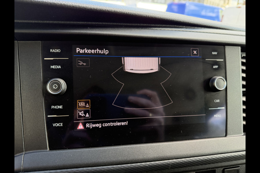 Volkswagen Transporter 2.0 TDI 150pk L2H1 30 DC 5 persoons Comfortline / vaste prijs rijklaar € 27.950 ex btw / / lease vanaf € / zwart metallic / nieuwe 20 inch velgen + banden / euro 6