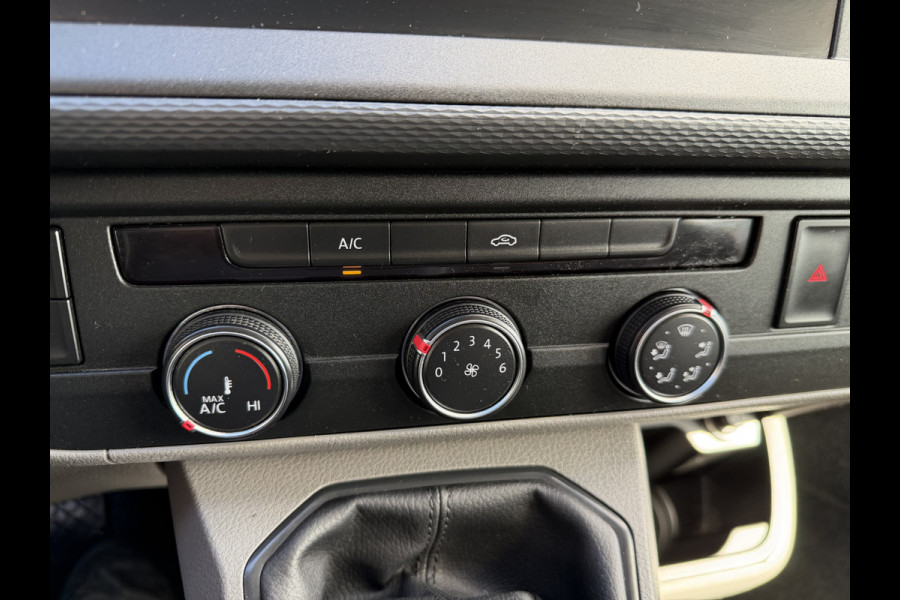 Volkswagen Transporter 2.0 TDI 150pk L2H1 30 DC 5 persoons Comfortline / vaste prijs rijklaar € 27.950 ex btw / / lease vanaf € / zwart metallic / nieuwe 20 inch velgen + banden / euro 6