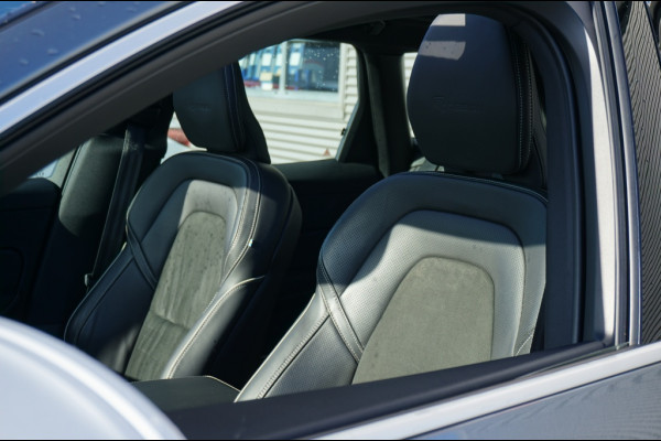 Volvo XC60 190PK T4 R-Design AUTOM. | SUPER LUXE | PANO | TREKHAAK