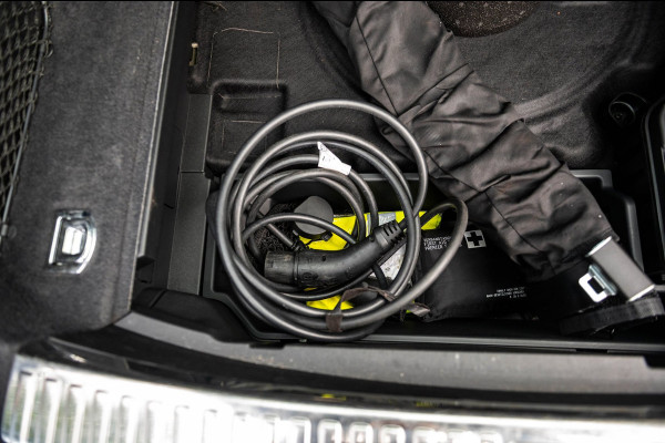 Audi e-tron E-tron 50 quattro Launch edition plus 71 kWh I Pano I S-line I Camera I Leder I