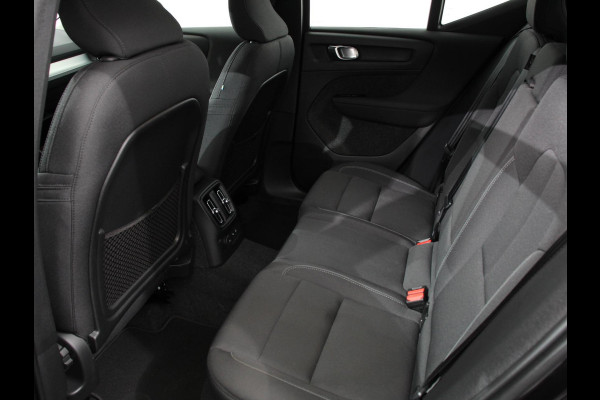 Volvo XC40 1.5 T5 Recharge Inscription Expression | Navigatie | Harman Kardon | Climate control | Adaptieve cruise control | Parkeersensoren | Achteruitrijcamera  | Keyless start | LED | Navigatie | Verwarmde voorstoelen | Apple Carplay/ Android Auto