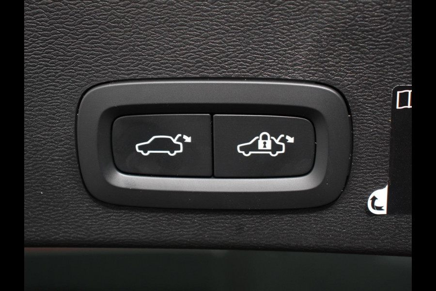 Volvo XC40 1.5 T5 Recharge Inscription Expression | Navigatie | Harman Kardon | Climate control | Adaptieve cruise control | Parkeersensoren | Achteruitrijcamera  | Keyless start | LED | Navigatie | Verwarmde voorstoelen | Apple Carplay/ Android Auto