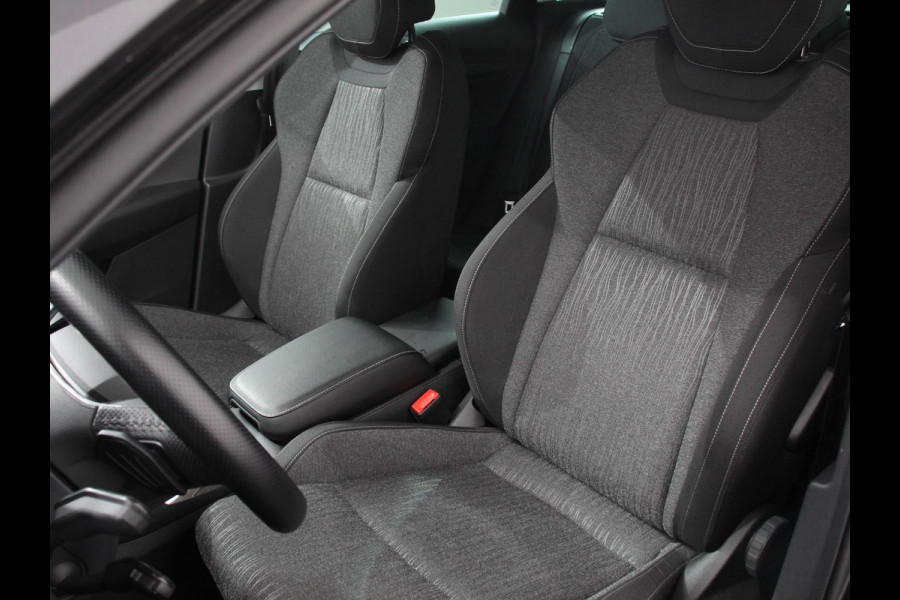 Škoda Karoq 1.5 TSI 150pk Automaat Style Climate Control Cruise Control LED Lichtmetalen velgen Navigatie Apple Carplay/ Android Auto Keyless