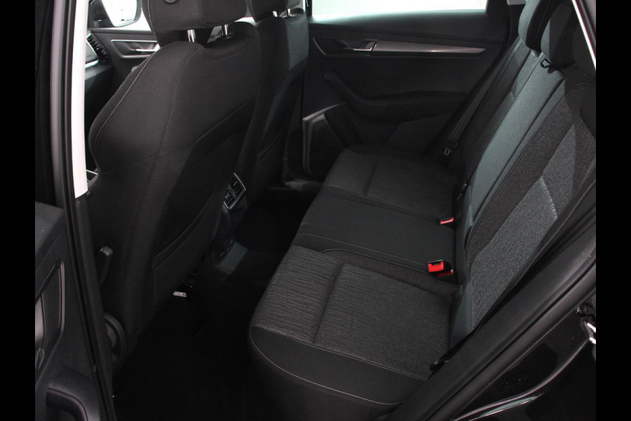 Škoda Karoq 1.5 TSI 150pk Automaat Style Climate Control Cruise Control LED Lichtmetalen velgen Navigatie Apple Carplay/ Android Auto Keyless