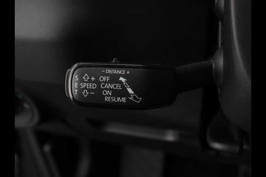 Škoda Karoq 1.5 TSI 150pk Automaat Style Climate Control Cruise Control LED Lichtmetalen velgen Navigatie Apple Carplay/ Android Auto Keyless