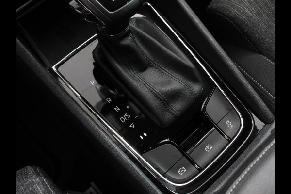 Škoda Karoq 1.5 TSI 150pk Automaat Style Climate Control Cruise Control LED Lichtmetalen velgen Navigatie Apple Carplay/ Android Auto Keyless