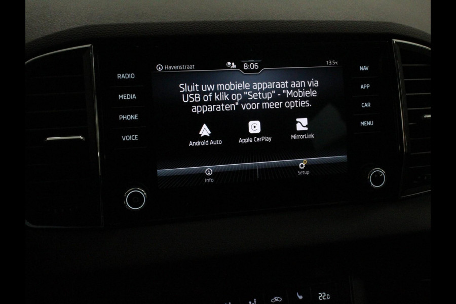 Škoda Karoq 1.5 TSI 150pk Automaat Style Climate Control Cruise Control LED Lichtmetalen velgen Navigatie Apple Carplay/ Android Auto Keyless