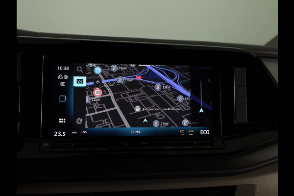 Volkswagen Multivan 1.5 eHybrid L2 Economy Business 4Motion | 7 Zits | Zwenkbare Trekhaak | Navigatie | Achteruitrij  Camera | Parkeer hulp | 65% getinte ruiten achter |