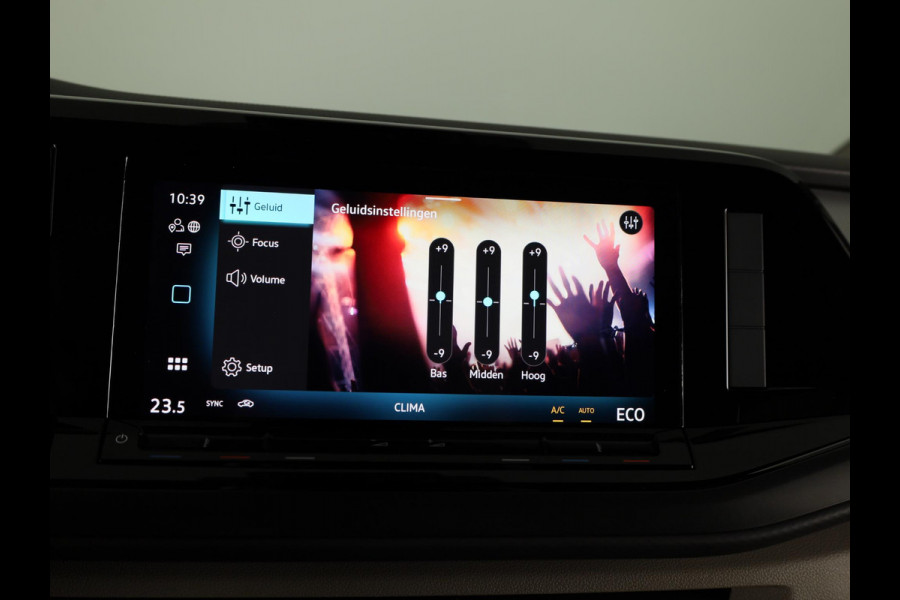Volkswagen Multivan 1.5 eHybrid L2 Economy Business 4Motion | 7 Zits | Zwenkbare Trekhaak | Navigatie | Achteruitrij  Camera | Parkeer hulp | 65% getinte ruiten achter |