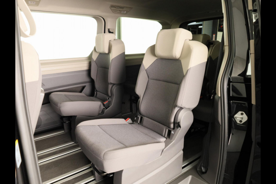 Volkswagen Multivan 1.5 eHybrid L2 Economy Business 4Motion | 7 Zits | Zwenkbare Trekhaak | Navigatie | Achteruitrij  Camera | Parkeer hulp | 65% getinte ruiten achter |