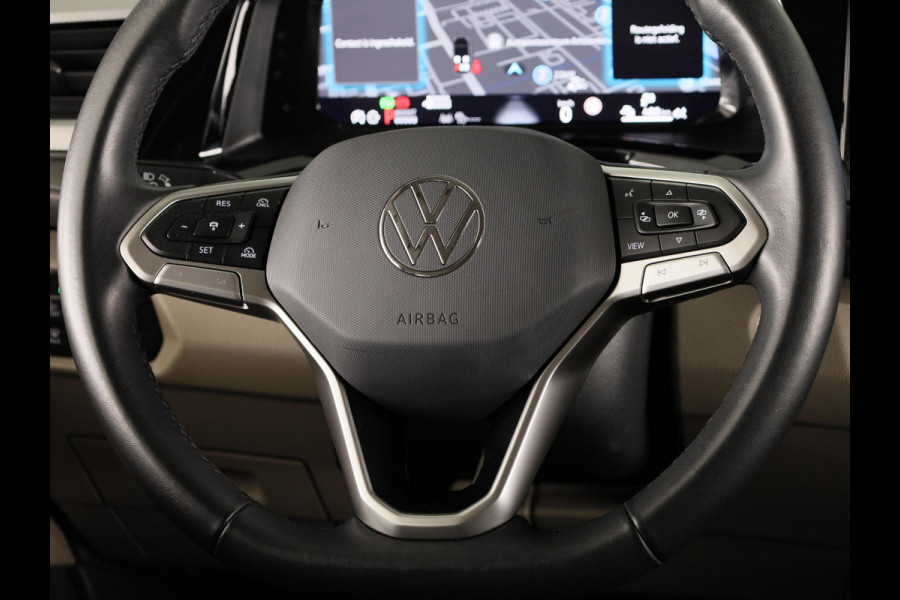 Volkswagen Multivan 1.5 eHybrid L2 Economy Business 4Motion | 7 Zits | Zwenkbare Trekhaak | Navigatie | Achteruitrij  Camera | Parkeer hulp | 65% getinte ruiten achter |