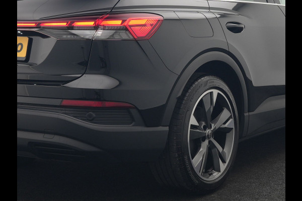 Audi Q4 e-tron 35 Advanced edition 55 kWh 170pk Dealer O.H. | Panodak | Head Up | Matrix LED | Sonos Audio | Voorstoelen Verwarmd | Apple Carplay | Navigatie | Virtual Cockpit Plus | DAB | 20"L.M | Cruise Control |