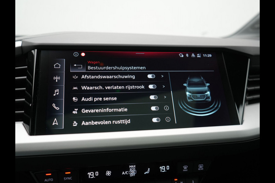 Audi Q4 e-tron 35 Advanced edition 55 kWh 170pk Dealer O.H. | Panodak | Head Up | Matrix LED | Sonos Audio | Voorstoelen Verwarmd | Apple Carplay | Navigatie | Virtual Cockpit Plus | DAB | 20"L.M | Cruise Control |