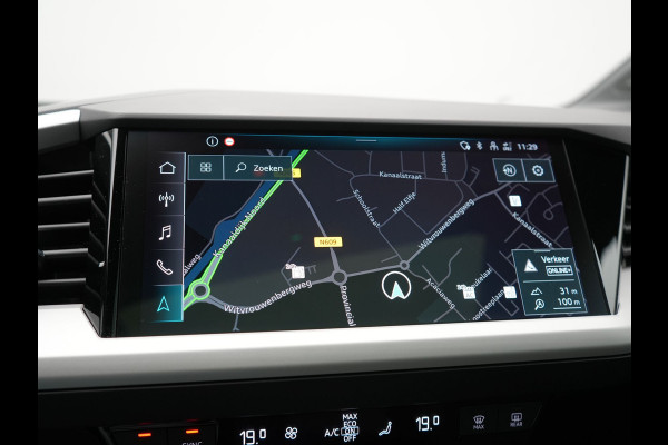 Audi Q4 e-tron 35 Advanced edition 55 kWh 170pk Dealer O.H. | Panodak | Head Up | Matrix LED | Sonos Audio | Voorstoelen Verwarmd | Apple Carplay | Navigatie | Virtual Cockpit Plus | DAB | 20"L.M | Cruise Control |