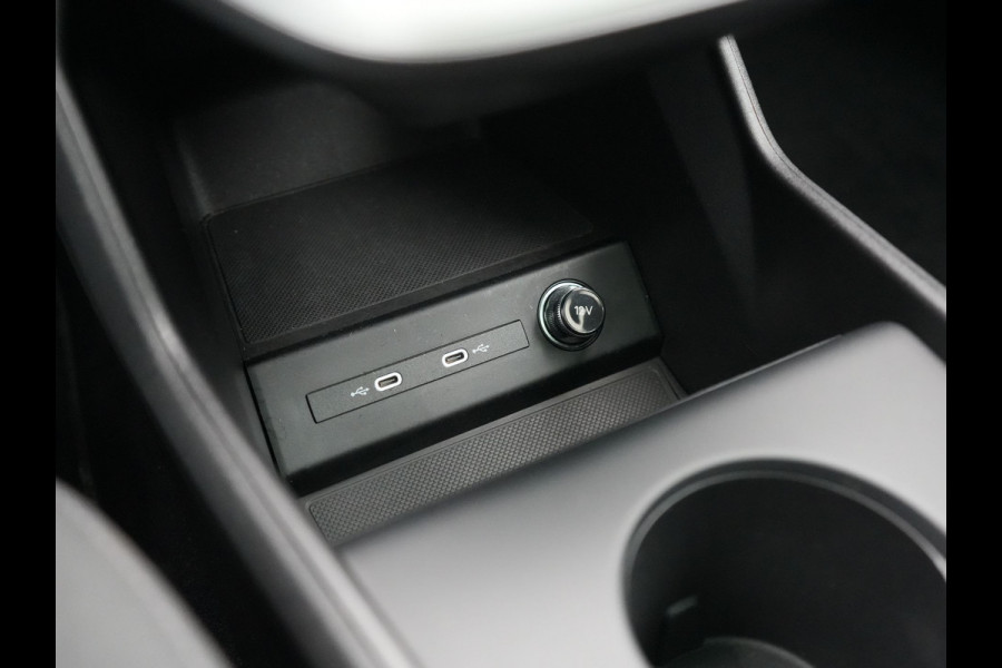 Audi Q4 e-tron 35 Advanced edition 55 kWh 170pk Dealer O.H. | Panodak | Head Up | Matrix LED | Sonos Audio | Voorstoelen Verwarmd | Apple Carplay | Navigatie | Virtual Cockpit Plus | DAB | 20"L.M | Cruise Control |