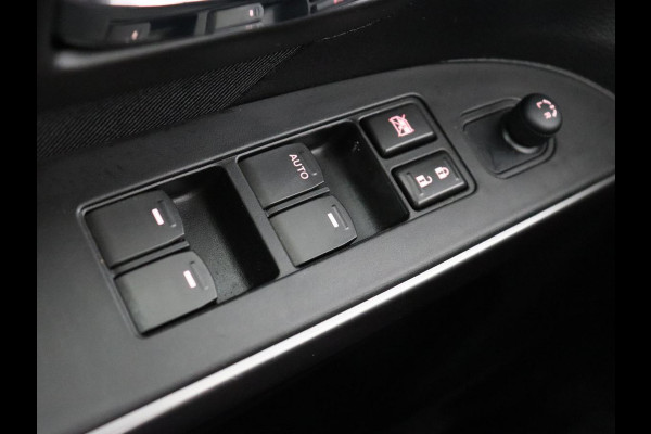 Suzuki S-Cross 1.4 Boosterjet Comfort Smart Hybrid | Trekhaak | Adaptive cruise | Carplay | Camera | Full LED | 17'' | Airco | Bluetooth | DAB