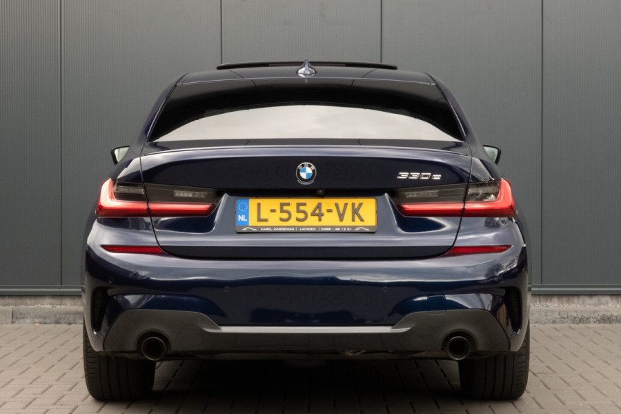 BMW 3-serie 330e High Executive | M-PAKKET | PANORAMADAK | HARMAN/KARDON | ACC | HEAD UP | TREKHAAK | SOH 93%
