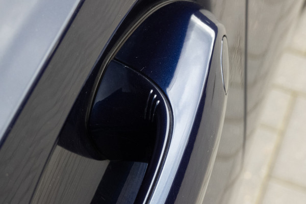 BMW 3-serie 330e High Executive | M-PAKKET | PANORAMADAK | HARMAN/KARDON | ACC | HEAD UP | TREKHAAK | SOH 93%