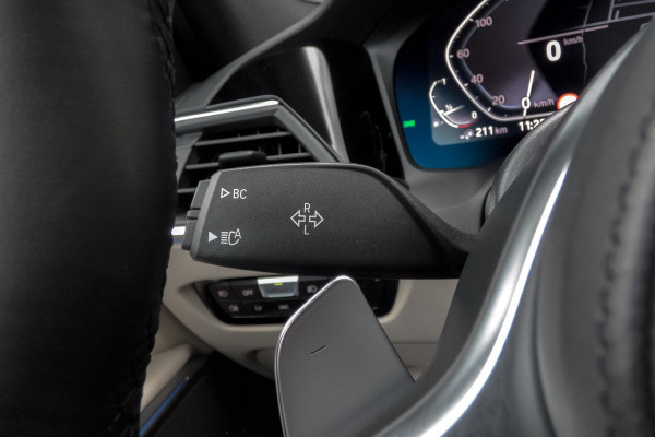 BMW 3-serie 330e High Executive | M-PAKKET | PANORAMADAK | HARMAN/KARDON | ACC | HEAD UP | TREKHAAK | SOH 93%