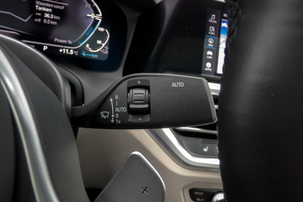 BMW 3-serie 330e High Executive | M-PAKKET | PANORAMADAK | HARMAN/KARDON | ACC | HEAD UP | TREKHAAK | SOH 93%