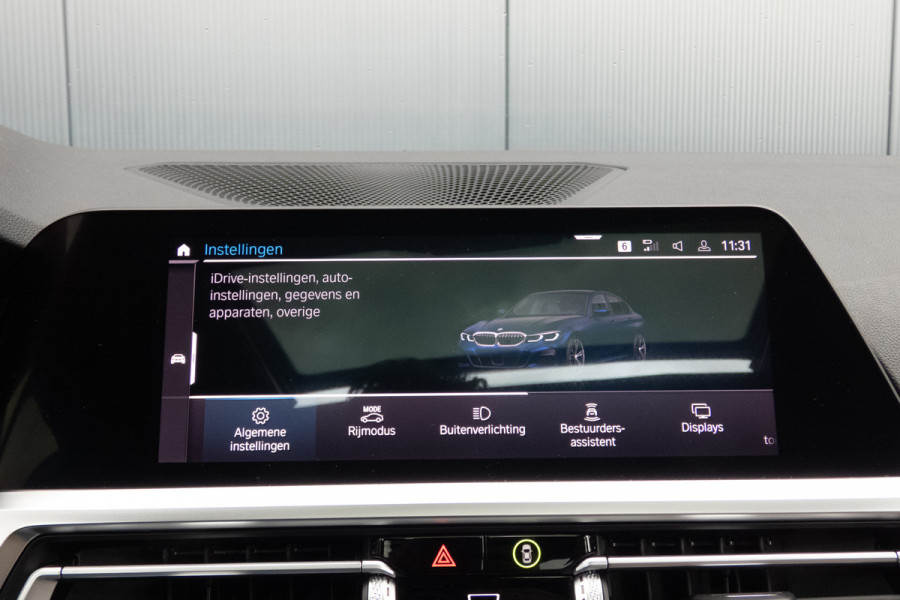 BMW 3-serie 330e High Executive | M-PAKKET | PANORAMADAK | HARMAN/KARDON | ACC | HEAD UP | TREKHAAK | SOH 93%