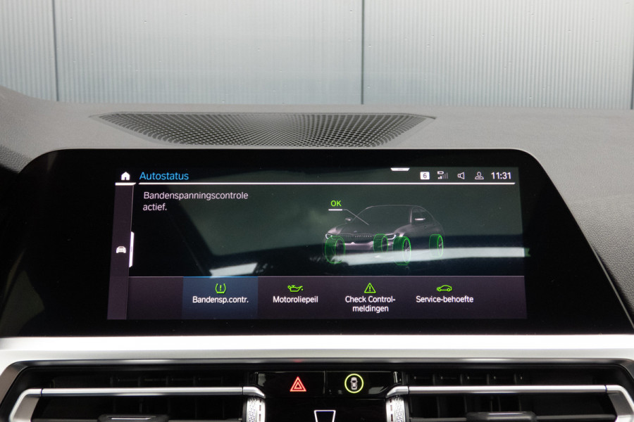 BMW 3-serie 330e High Executive | M-PAKKET | PANORAMADAK | HARMAN/KARDON | ACC | HEAD UP | TREKHAAK | SOH 93%