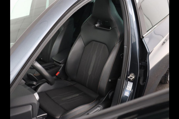 CUPRA Leon 1.4 e-Hybrid VZ Business | 245pk | SOH 92% | Trekhaak | Carplay | Adaptive cruise | Sportstoelen | Navigatie | Stuurverwarming | Parkeerhulp | Full LED | Sfeerverlichting | Keyless | PHEV | Plug In