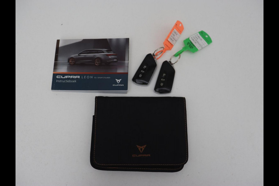 CUPRA Leon 1.4 e-Hybrid VZ Business | 245pk | SOH 92% | Trekhaak | Carplay | Adaptive cruise | Sportstoelen | Navigatie | Stuurverwarming | Parkeerhulp | Full LED | Sfeerverlichting | Keyless | PHEV | Plug In